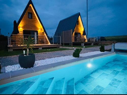 Saint-Utin Ski Chalet | Lodge lady tipi 1 avec bain nordique et piscine