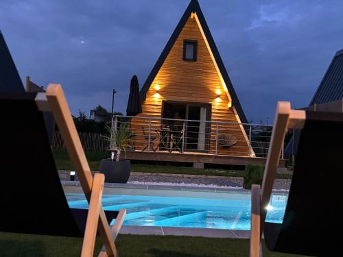 Saint-Utin Cabin | Lodge Lady Tipi 2 avec jacuzzi et piscine