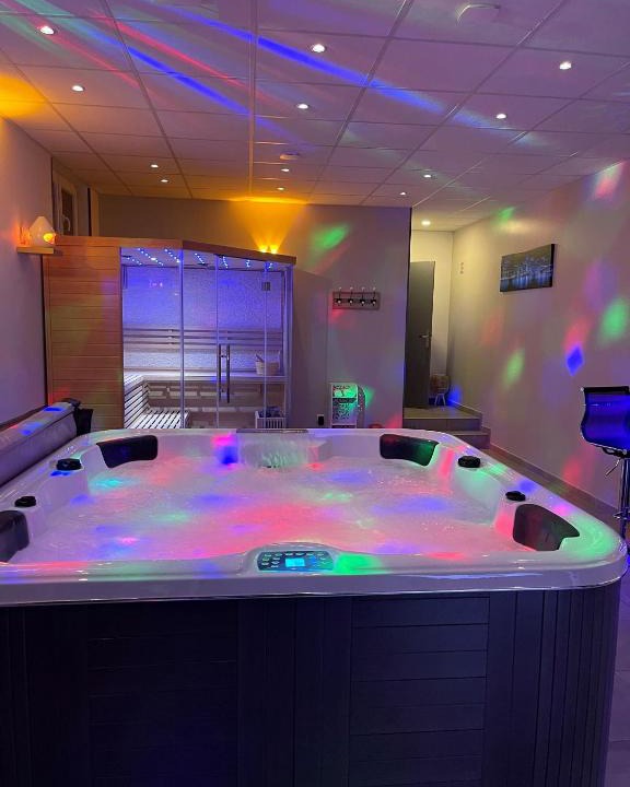 Saint-Dizier Apartment | Loft privatif avec jacuzzi et sauna