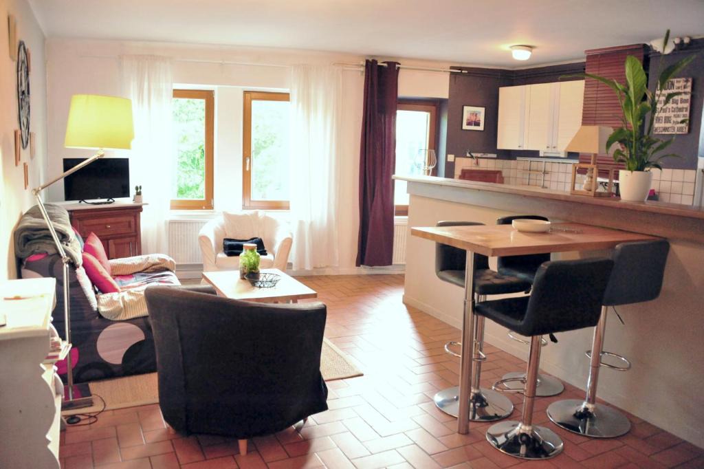 Magny Apartment | Logement au calme F2