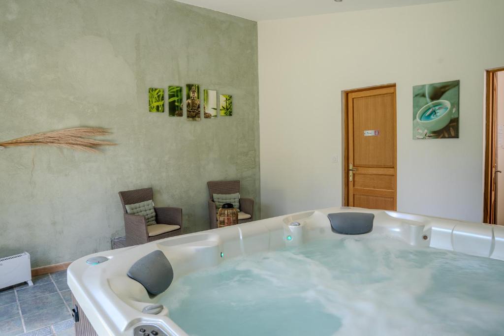 Cabannes Apartment | Logement charme provençal