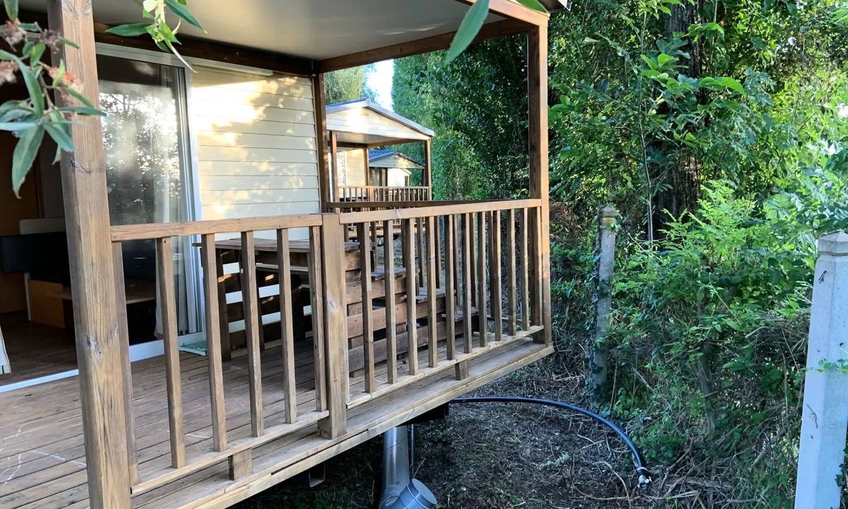 Pont-sur-Yonne House | Loggia Nature Mobilhome 2 bedrooms 4 persons