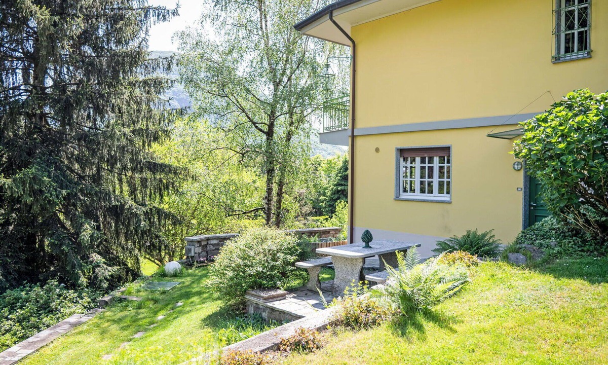 Mergozzo Apartment | Lovely apartment for 6 people with WIFI, TV and terrace