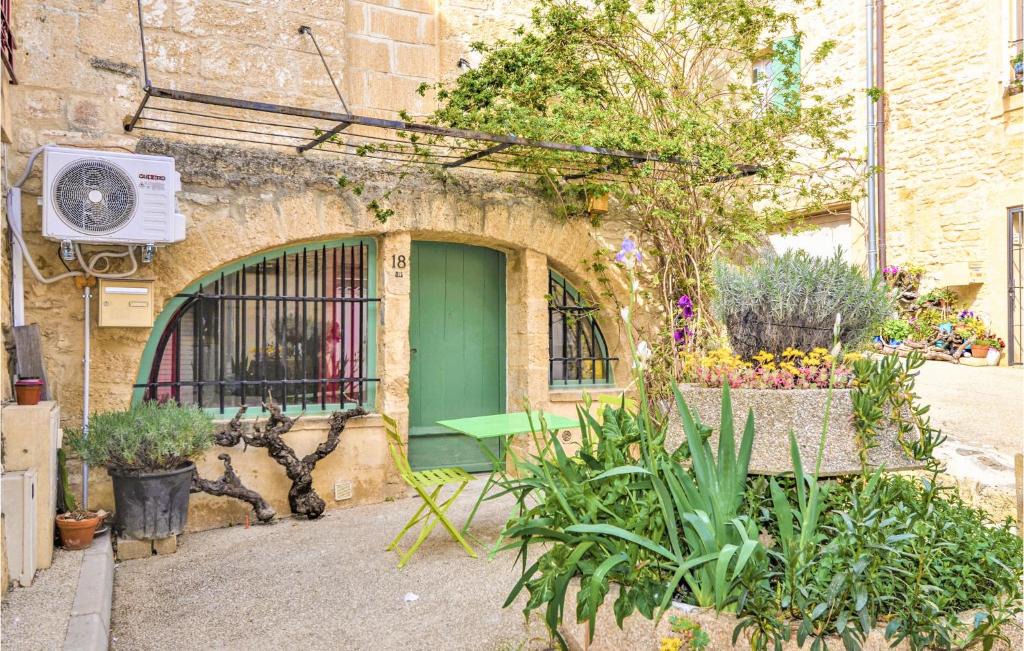 Remoulins Apartment | Lovely Apartment In Remoulins With Wifi