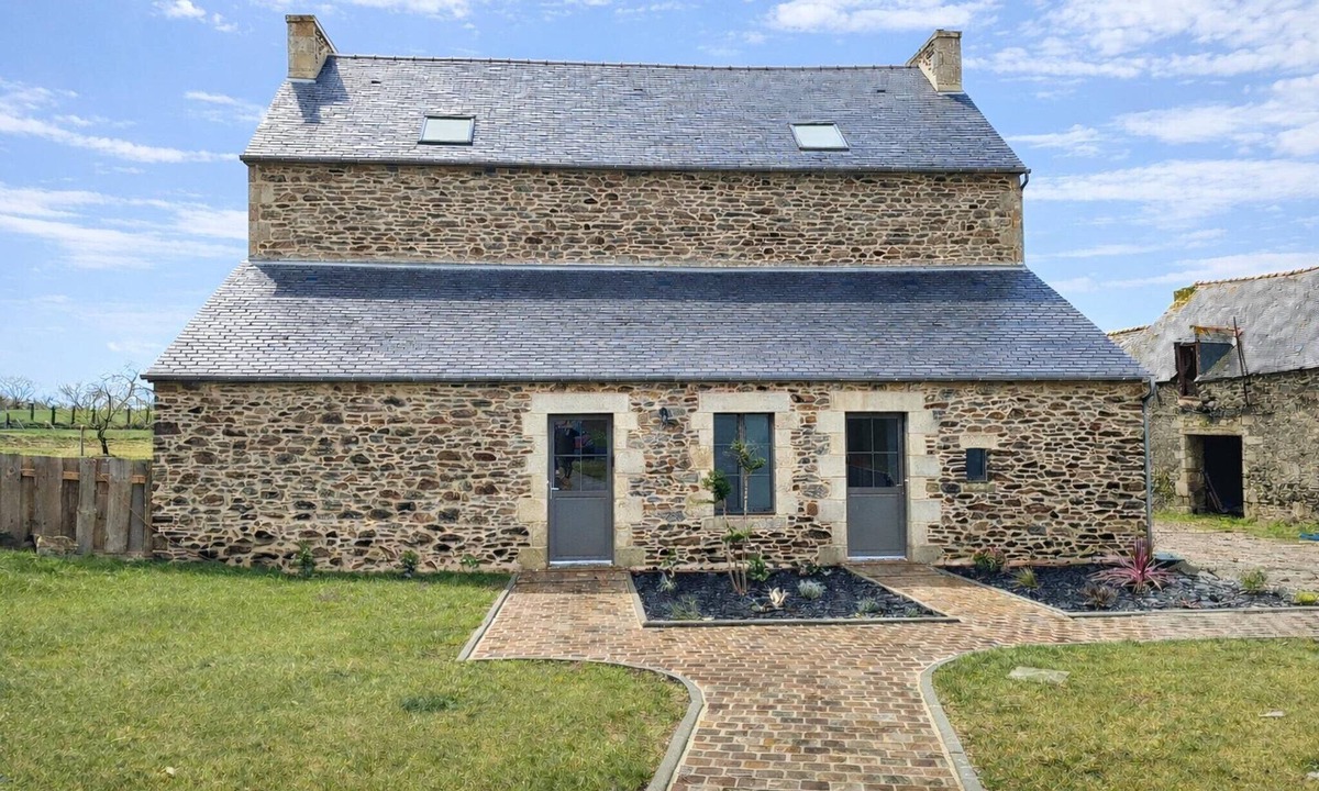 Corseul House | Lovely holiday cottage in Corseul