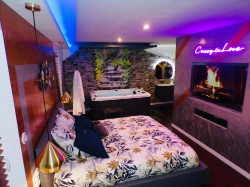 Jarville-la-Malgrange Villa | Loveroom 54