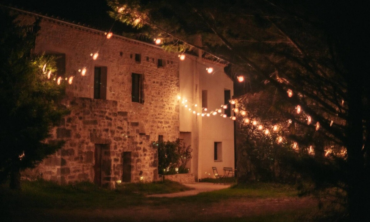 Floressas House | Lunada – Charming Cottage with E-Bikes & Canoe Included (2/3 Guests)