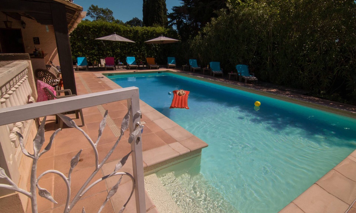 Saint-Jean Villa | Luxurious Villa - private pool, close to Cannes - 5 bed, sleeps 10, A/C