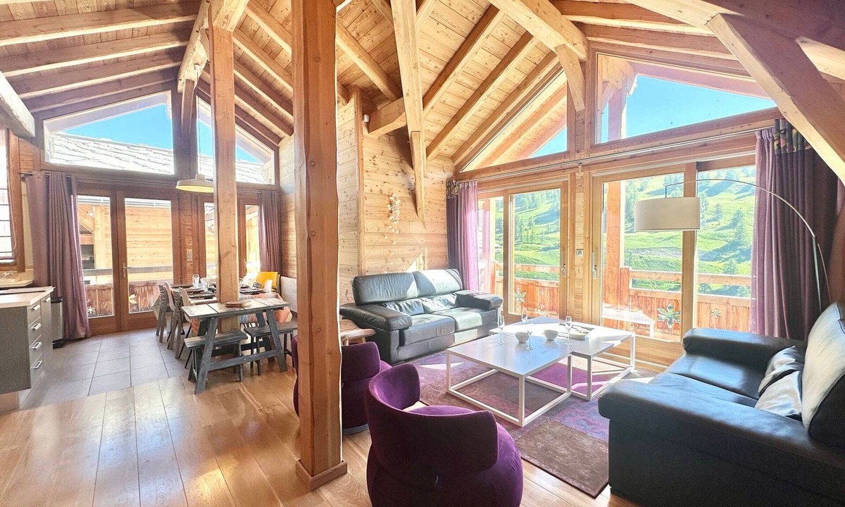 Les Claux Ski Chalet | Luxury Chalet with Spa & Sauna in Vars