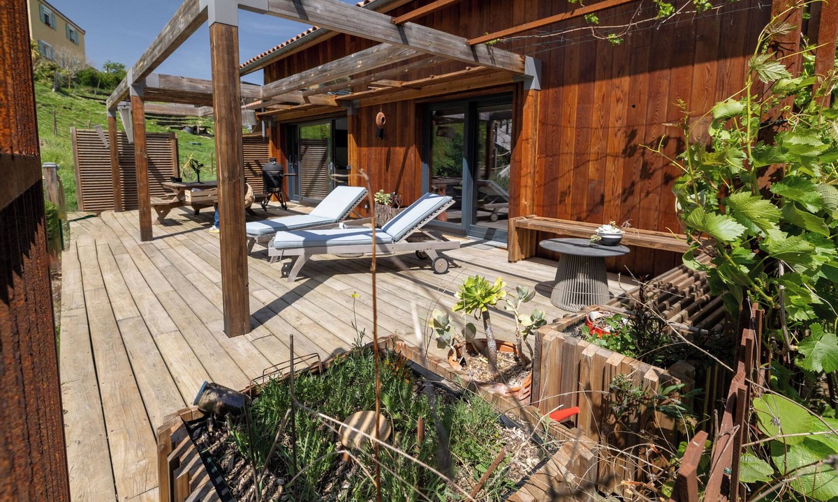 Vieille-Toulouse Ski Chalet | Luxury eco-lodge with Japanese bath just outside Toulouse