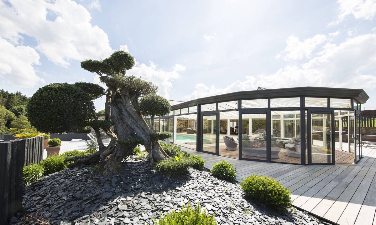 Henansal House | Magnificent stone house with swimming pool