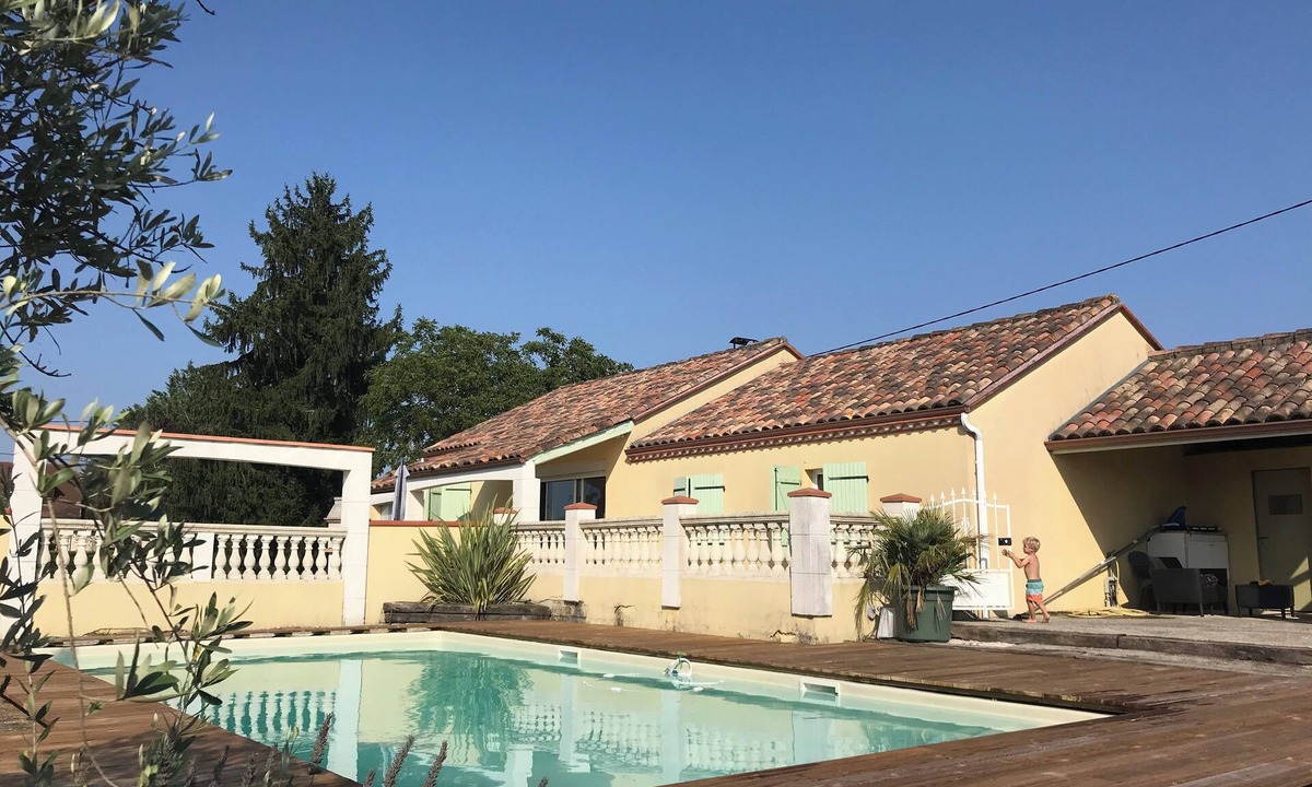 Barinque House | Maison a la Campagne Avec Piscine Pour un Séjour au Calme