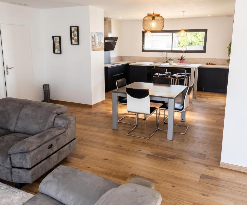 Aressy House | Maison Chaleureuse et climatiser à Aressy avec terrasse - 95 m²
