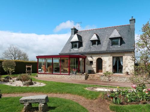 Pedernec House | Maison charmante à Pédernec avec jardin spacieux