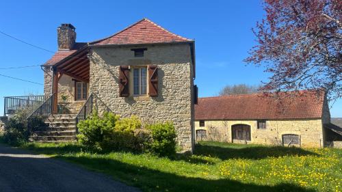 Degagnac House | maison de campagne en pierre