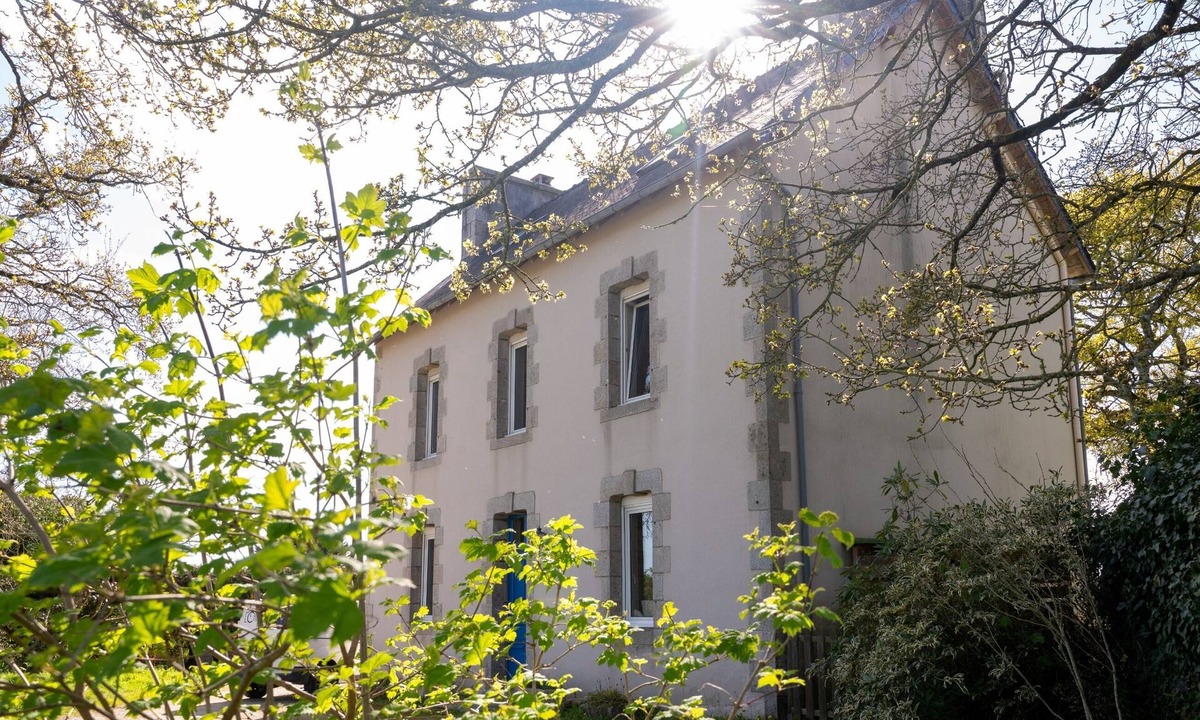 Plouenan House | Maison de maître for 8 to 10 people in the countryside, 10 minutes from the beach