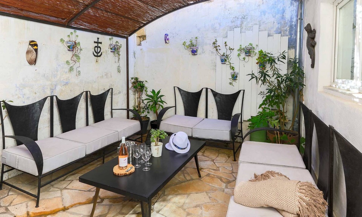 Vallabregues House | Maison de village provençal 6 personnes