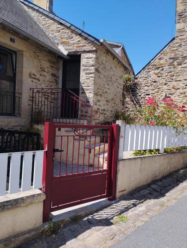 Brelevenez House | Maison du martin pêcheur à Lannion