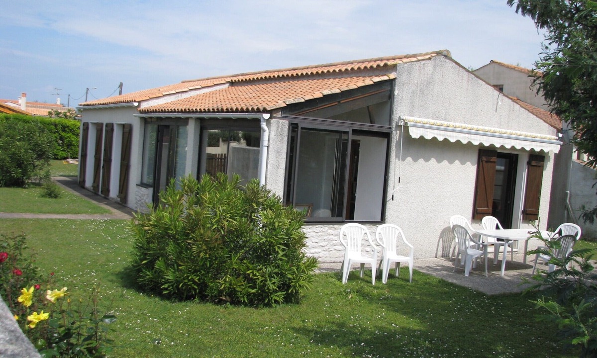 La Cotiniere Villa | Maison.La Cotinière/St Pierre d'Oléron:tourist port at 34 chemin gde piece.