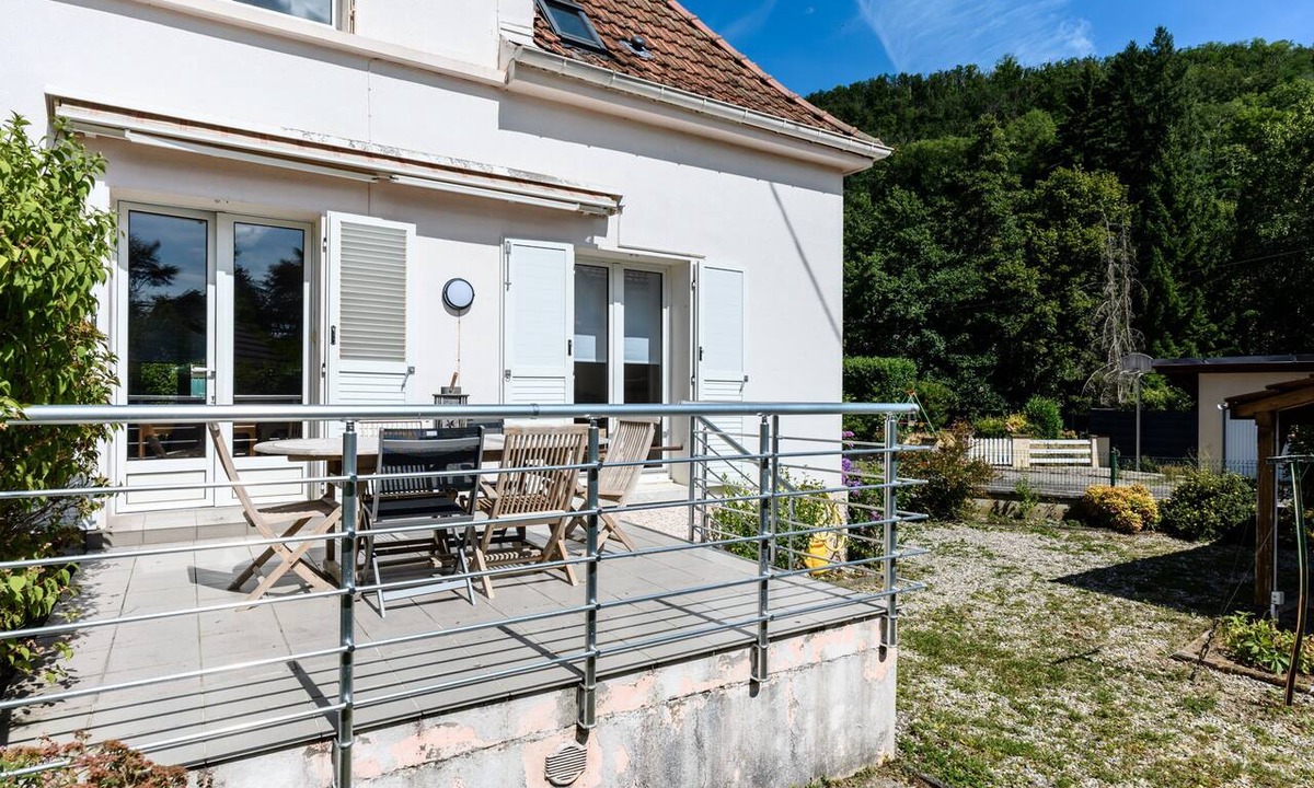 Thann House | Maison La Mirabelle – Peaceful Retreat at the Edge of the Forest