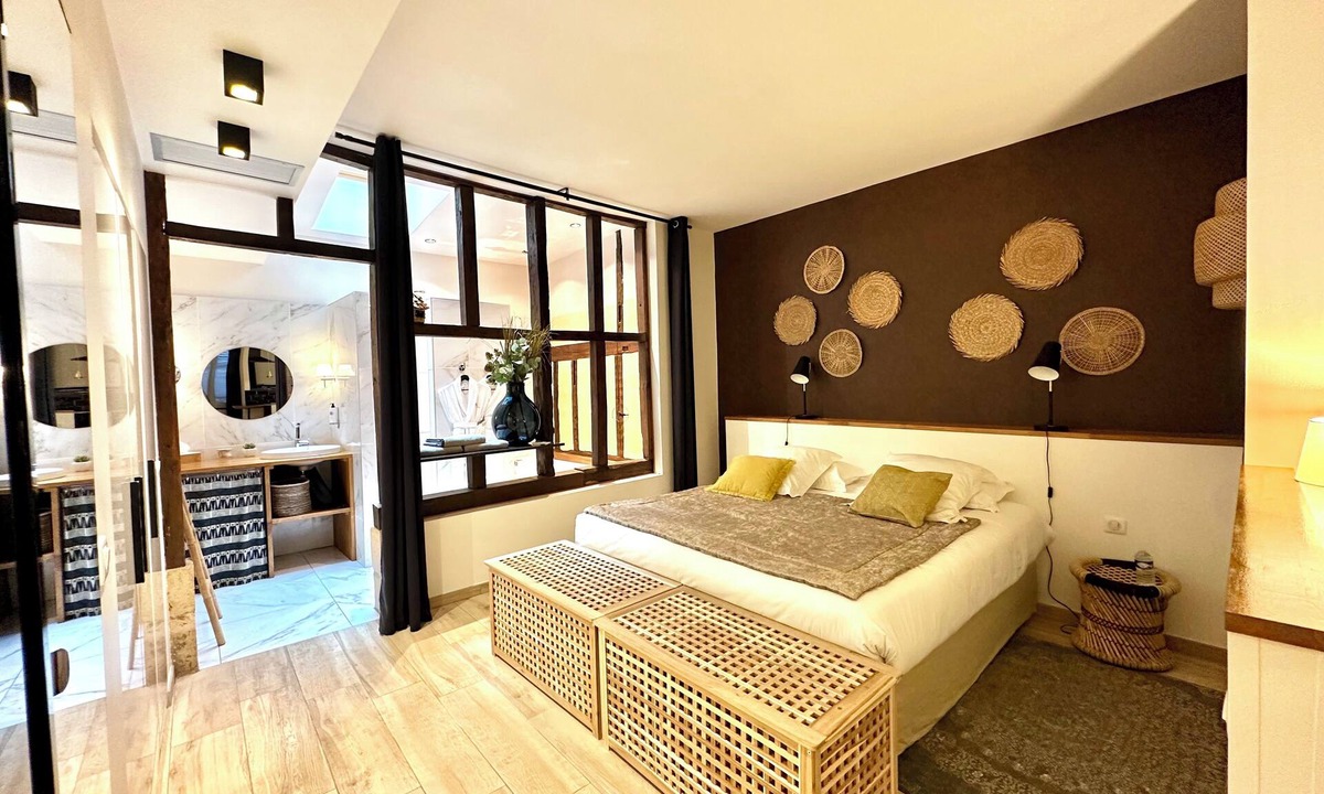 Chalons-en-Champagne Hotel | MAISON LIA