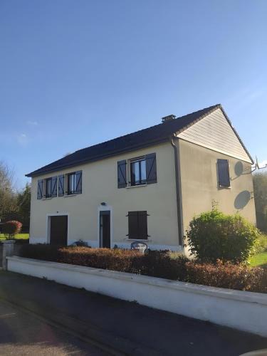 Liffol-le-Grand Apartment | Maison pour 9 personnes avec jardin