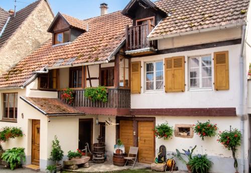 Ingersheim House | Maison spacieuse à Ingersheim avec vue sur la montagne