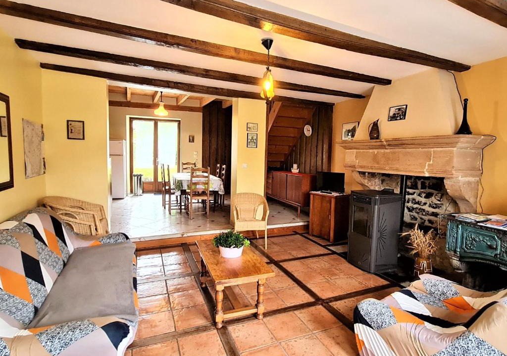 Meligny-le-Grand House | Maison spacieuse et confortable avec terrasse et jardin, idéale pour famille ou entreprise - FR-1-585-29