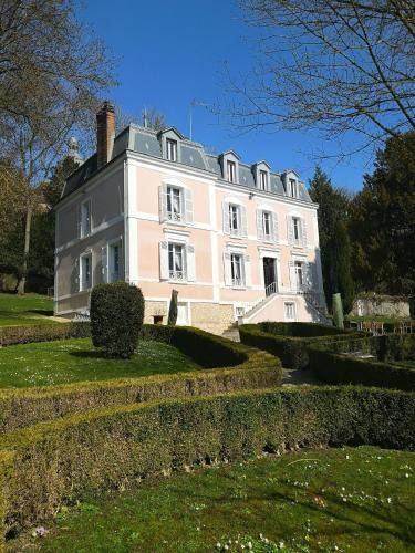 Provins Bed & Breakfast | Maison Stella Cadente, Maison d'hôtes Artistique et Jardin à Provins