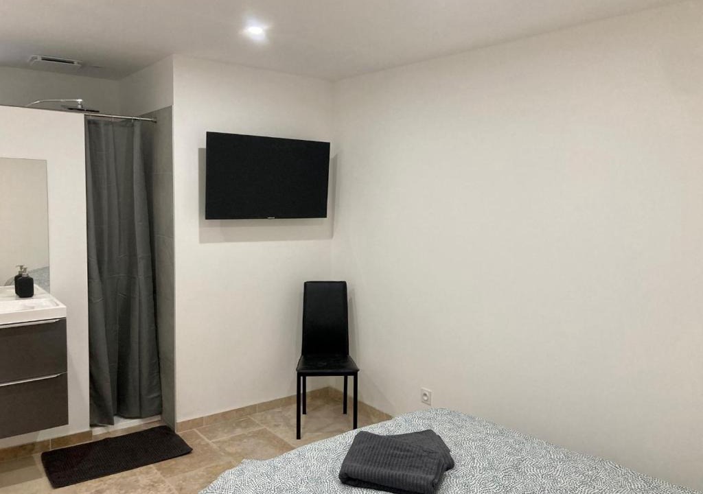 Grezan House | mas feuillade logement partagé