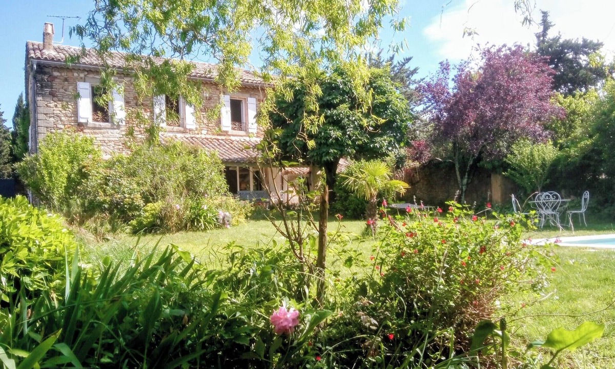 La Bruguiere House | Mas LES ROMARINS, 10min Uzès, pool & large garden, cosy, great family experience