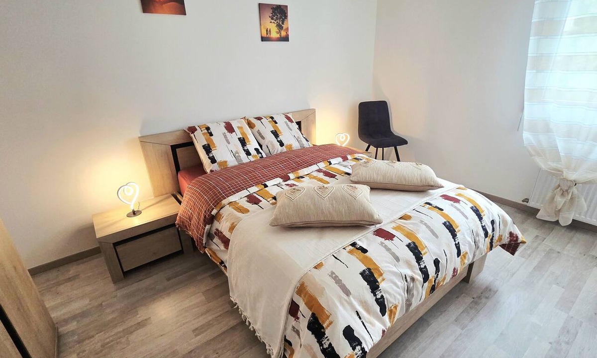 Saint-Priest Apartment | Maya's Apartment - 4 people