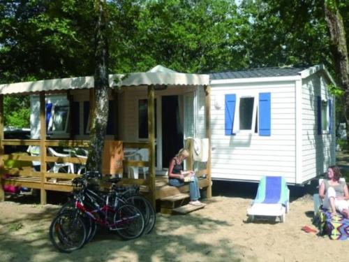 Puy-l'Eveque Other | Mobil home à louer - 6 pers. - API-1-52-2107