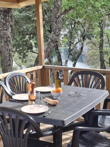 Moissac-Bellevue Resort | Mobil-home dans camping 4 étoiles vue sur le Verdon