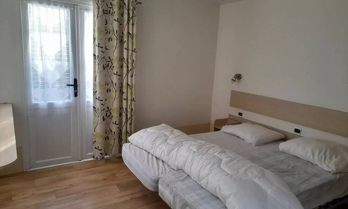 Agos-Vidalos House | Mobile home VIGNEMALE 2 bedrooms = sheets + towels +household 4 pers 4 persons