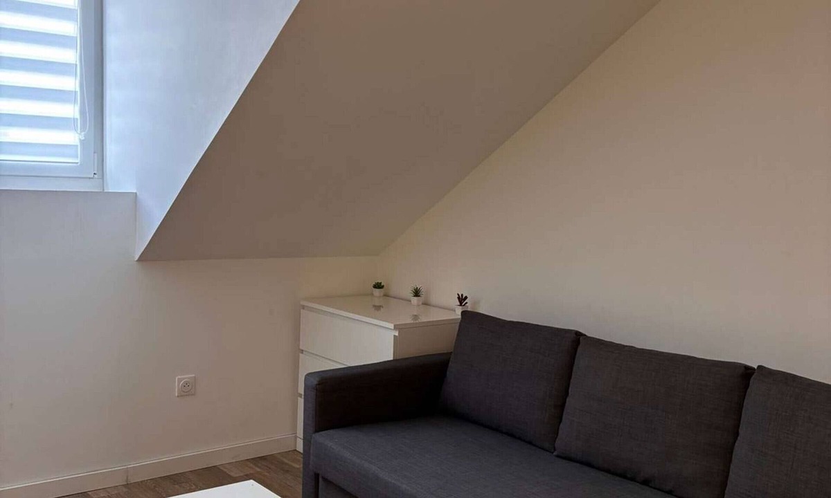 Mont d'Arene Apartment | Modern Studio in the Heart of Reims