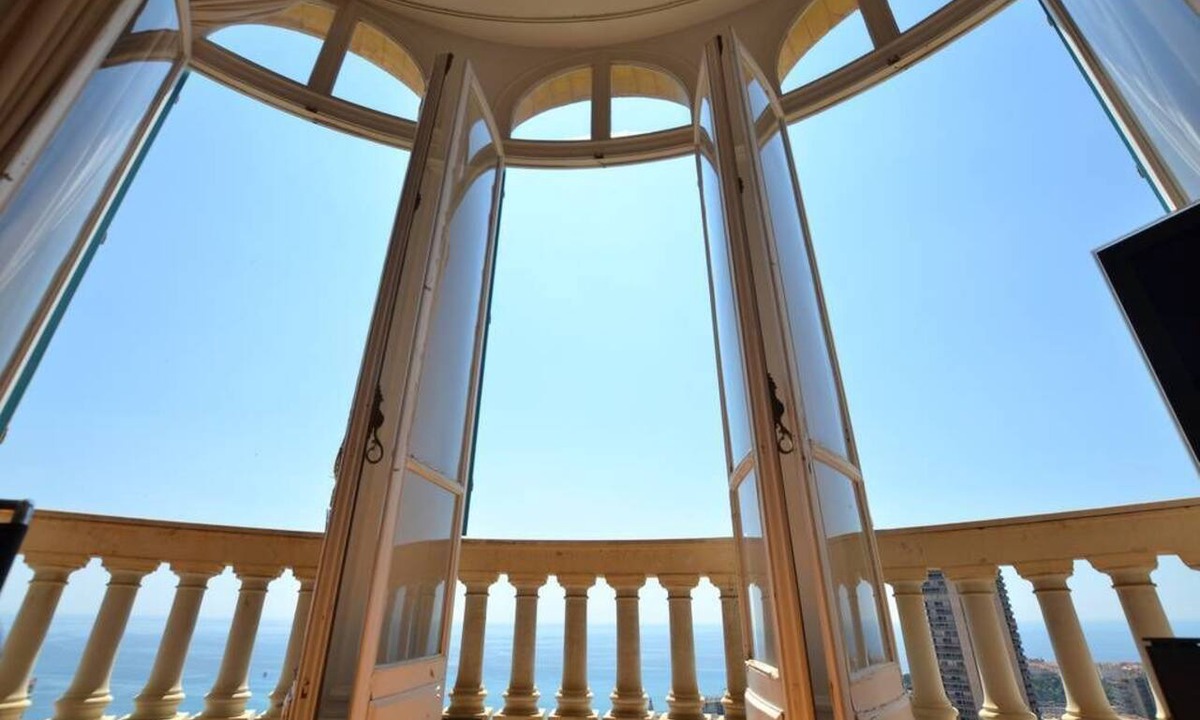 Beausoleil Apartment | MONACO BLUE SEA OVER WIDE BALCONY
