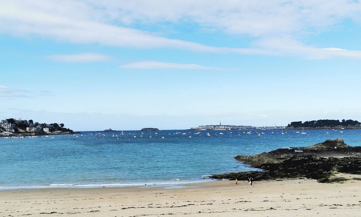 La Richardais Apartment | New studio near Dinard plage de l'Ecluse