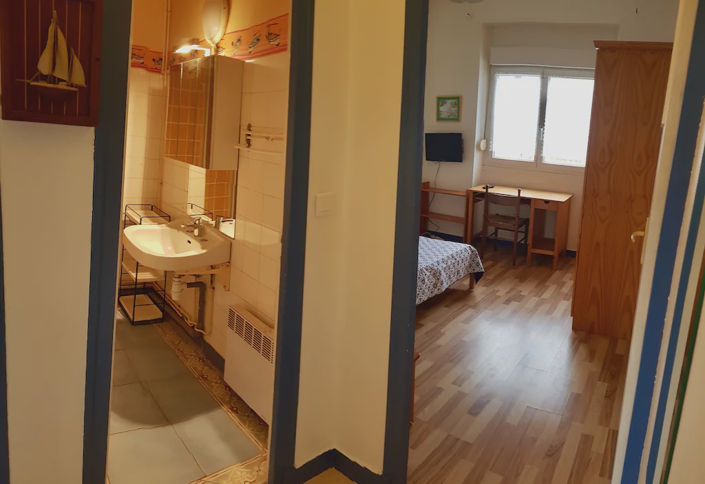Rocabey - Alsace - Gare Apartment | Nice 25m² apartment for 4 people, near train station and beaches (# 3)