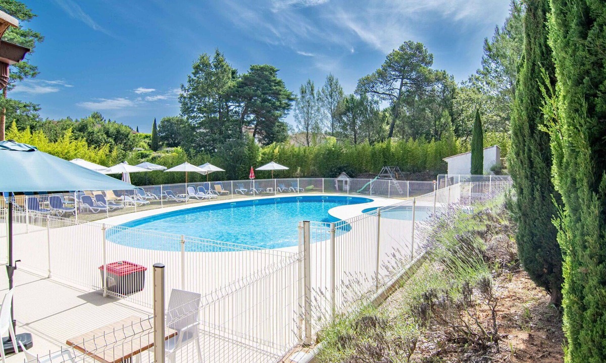 Nans-les-Pins Apartment | Nice apartment for 8 guests with private pool, WIFI, TV, terrace and pets allowed