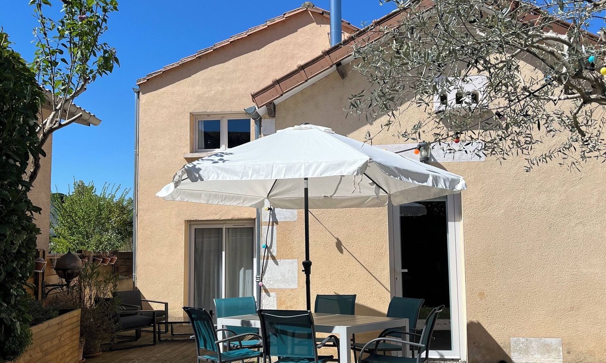 Perigueux House | Nice house 5mns from town center and greenway!
