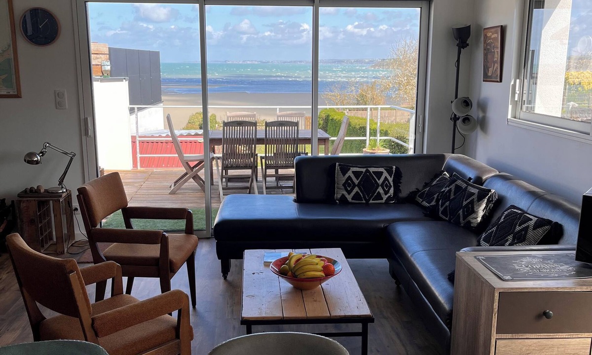 Saint-Brieuc House | Nice house with a sea view