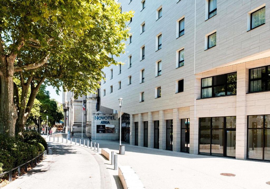 Quartier Administrations Hotel | Novotel Atria Nimes Centre