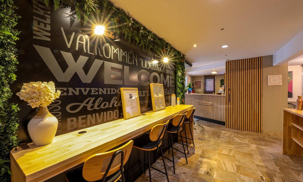 Le Hameau Hotel | Ostal Pau Université - Sure Hotel Collection by Best Western