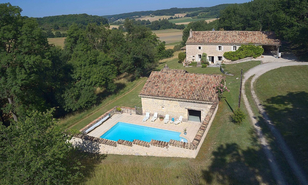 Flaugnac House | Peace and quiet in a comfortable and spacious farmhouse in the southern Lot