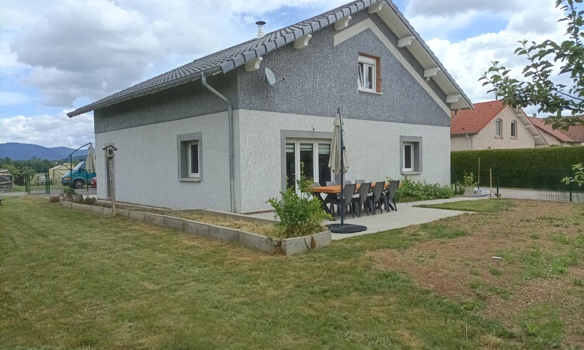 Mesnil Sous Les Cotes House | Peaceful gîte in the Vosges