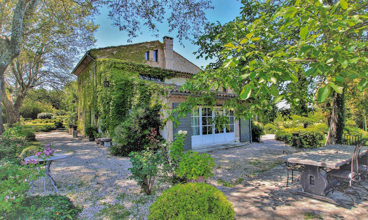 Lagnes House | Pet friendly home in Lagnes with sauna