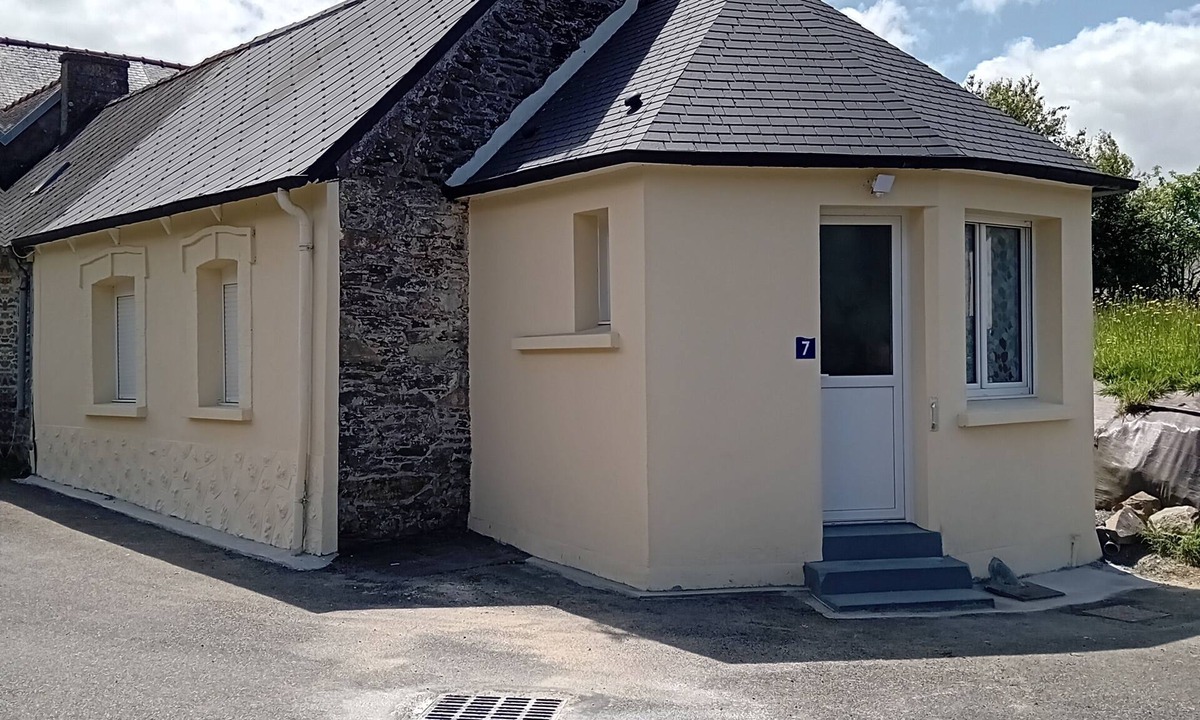 Pommerit-Jaudy House | Petite Maison de Ville Dans Ruelle au Calme à 20mn de la mer