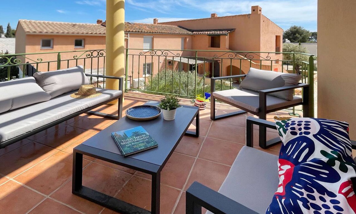 Bandol Apartment | Plage du Capelan | Parking | Private entrance | Air-conditioned | Peace and quiet guaranteed