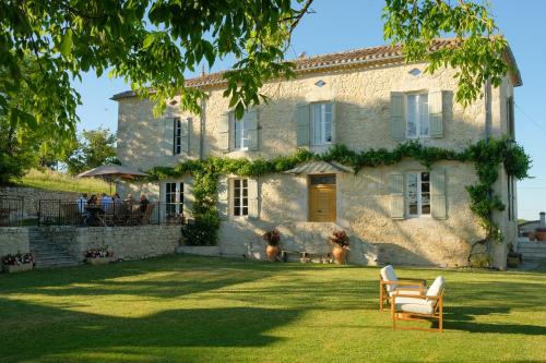 Saint-Mezard Bed & Breakfast | Plates Luxury Farm House Chambres d'hôtes et gîte